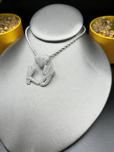 Load image into Gallery viewer, Icy Heart Pendant