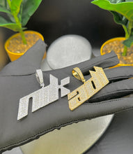 Load image into Gallery viewer, Sporty Pendant