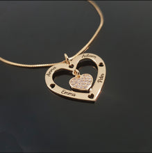 Load image into Gallery viewer, Zircon Heart Necklace
